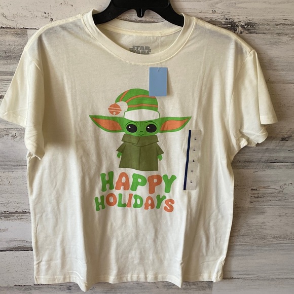 Women’s Star Wars Grogu Shirt Size L NEW - Picture 1 of 3
